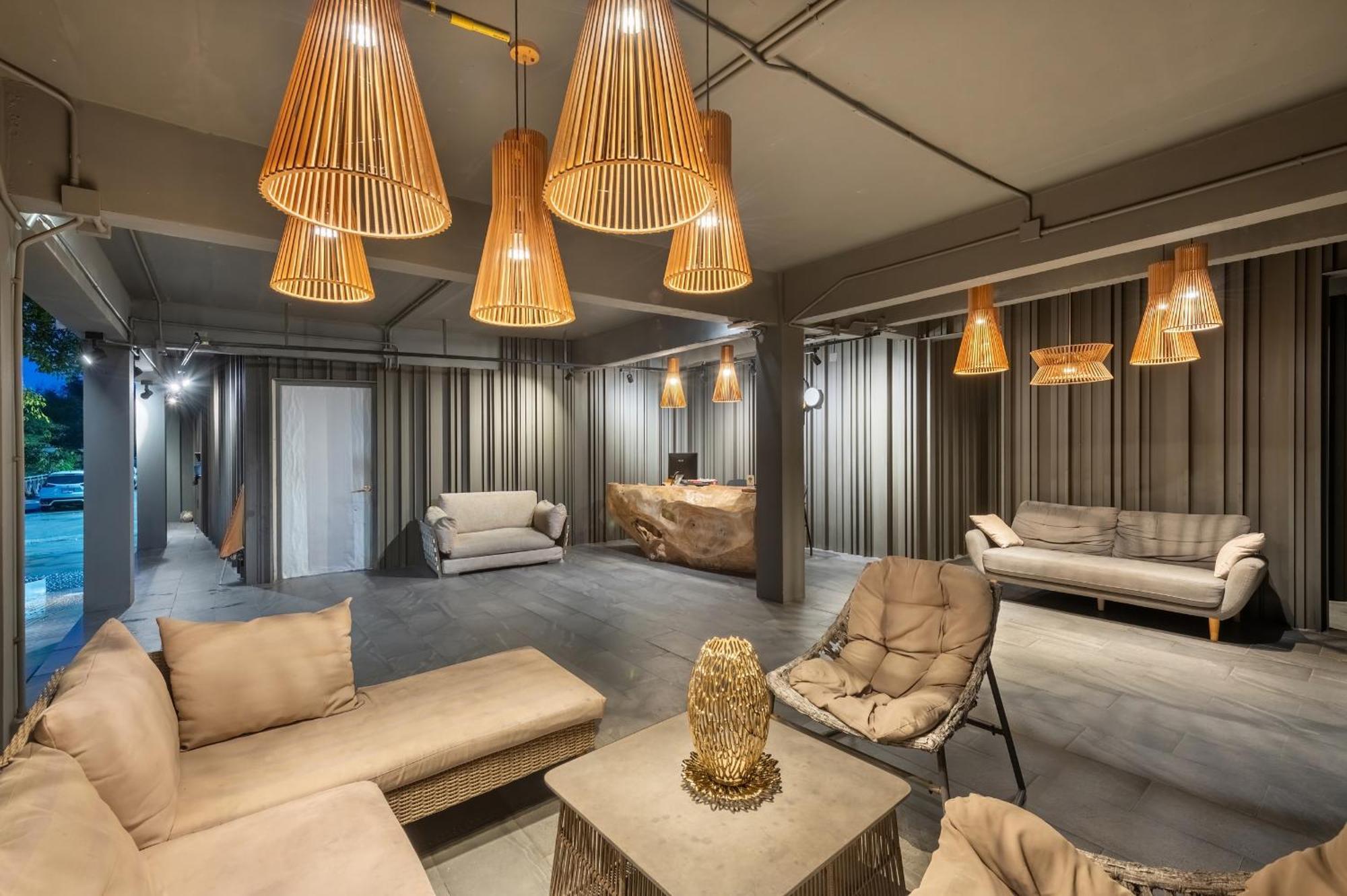 Shin Arch39 Phuket Beach Front - Sha Plus Chalong Exterior photo