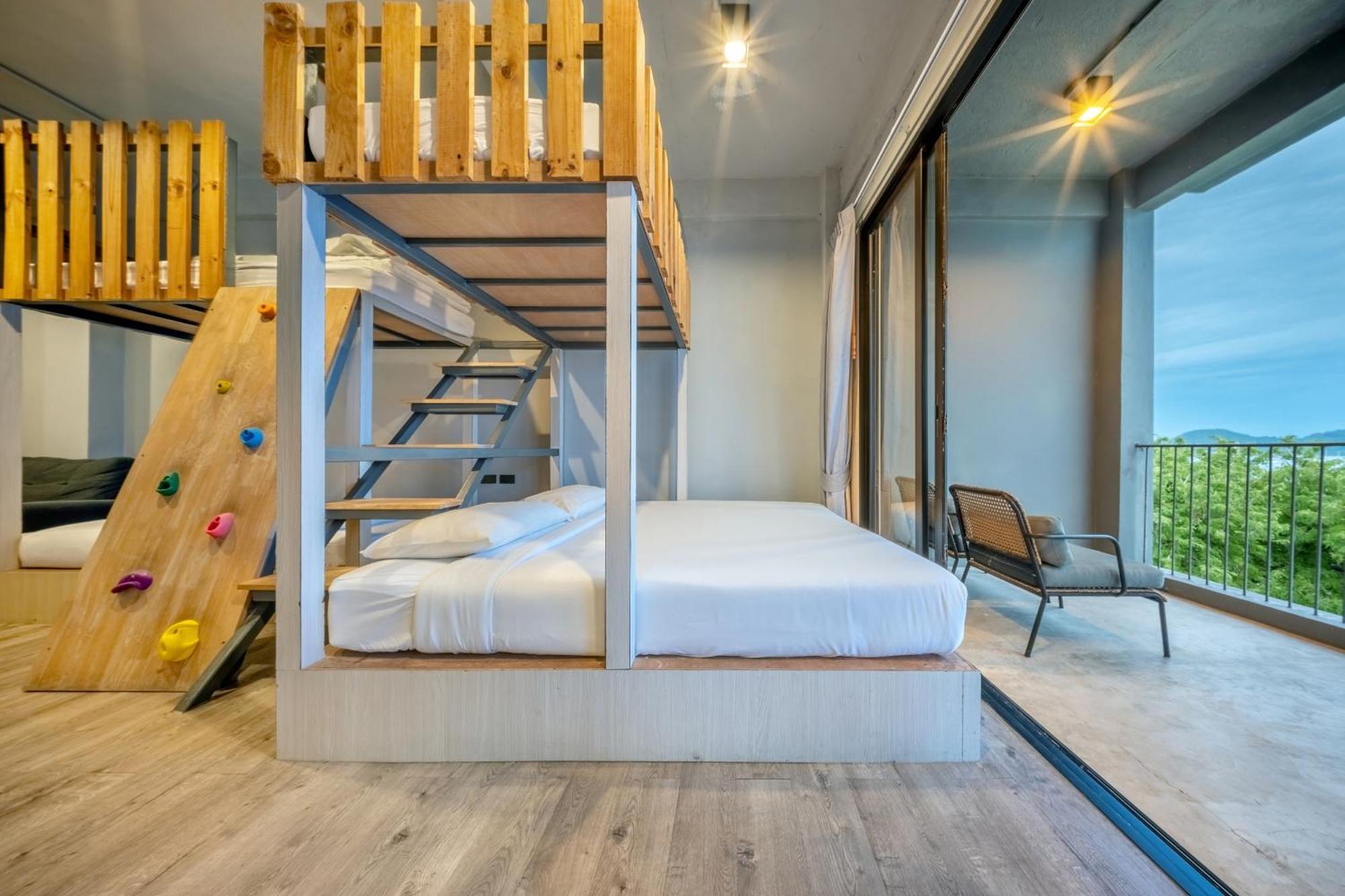 Shin Arch39 Phuket Beach Front - Sha Plus Chalong Exterior photo