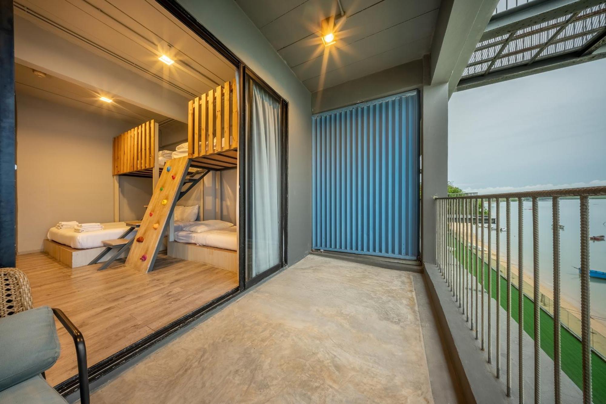 Shin Arch39 Phuket Beach Front - Sha Plus Chalong Exterior photo
