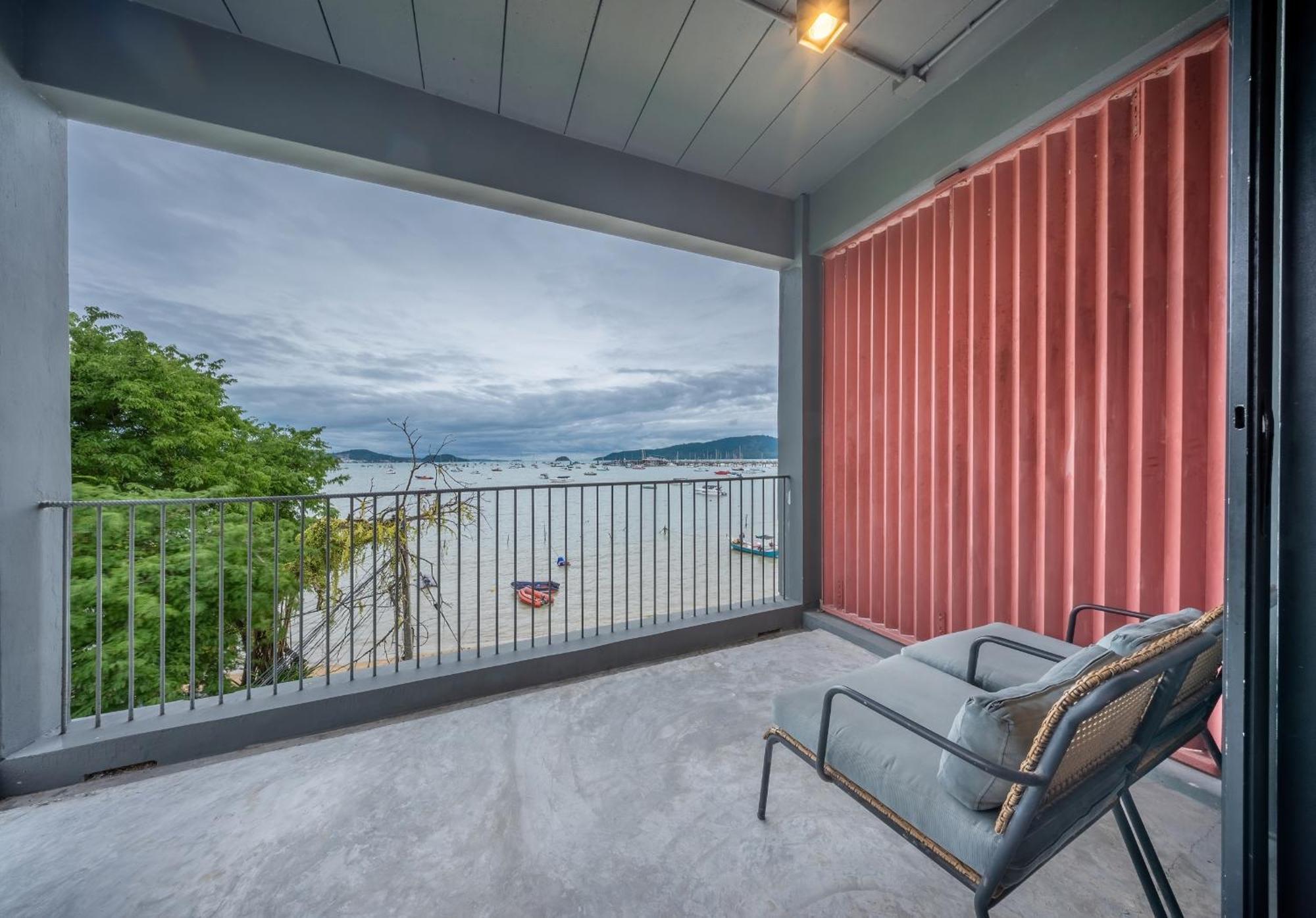 Shin Arch39 Phuket Beach Front - Sha Plus Chalong Exterior photo
