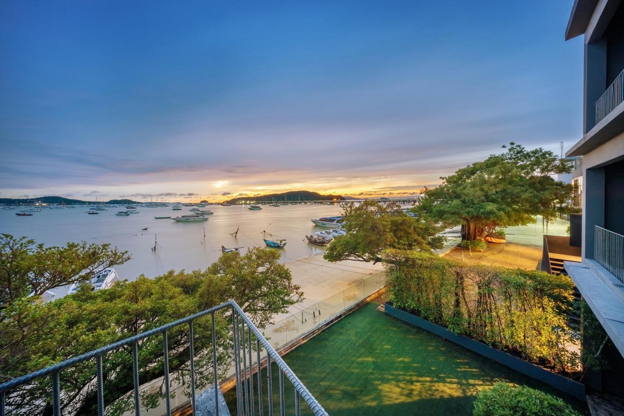 Shin Arch39 Phuket Beach Front - Sha Plus Chalong Exterior photo